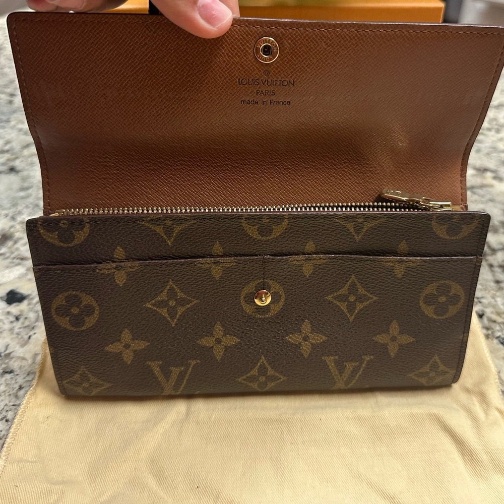 Authentic LV wallet
